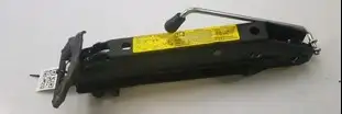 FREE Touareg Jack | Emergency Tool Set Kit | Rear Seat Console in Other in Calgary - Image 2