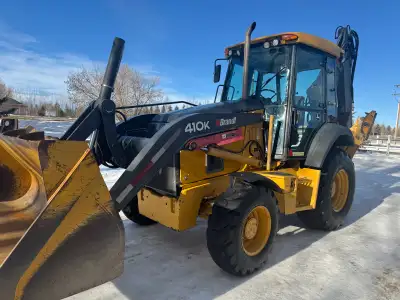 This 4x4 Back hoe has been meticulously maintained and comes with most of the options available, suc...