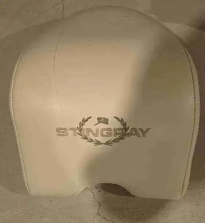 Off 2007 Stingray 230SX. Should fit other models. Has a scratch on the top as seen in the picture, o...