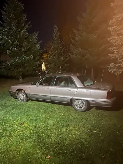 1991 Oldsmobile Regency Elite, mint condition, 80,000 miles, 3.8 motor, 4 speed automatic. fully loa...