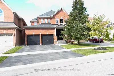 6 bed 4 bath house - Yonge/King