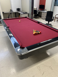 Professional Pool Table - High Quality