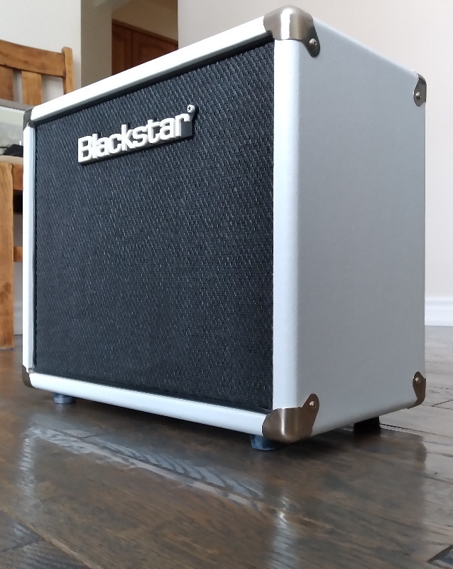 Blackstar HT-5R (Limited Edition White), 5 Watt All Tube Combo in Amps & Pedals in North Bay - Image 4