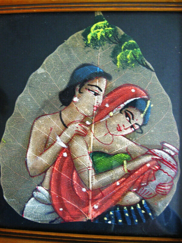PAIR of VINTAGE HAND PAINTED PIPAL TREE LEAVES with FRAME..INDIA in Arts & Collectibles in West Island - Image 3
