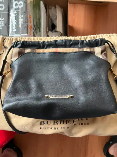 Burberry handbag with shoulder strap There is wear and tear but still usable condition Pick up in Ri...