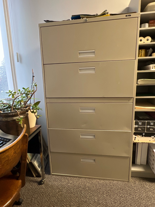 Filing cabinet  in Other Business & Industrial in City of Toronto