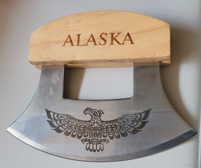 Vintage Alaska Ulu Knife with an Eagle  in Arts & Collectibles in Oshawa / Durham Region