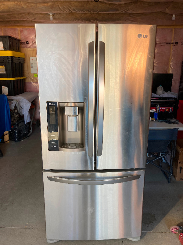 LG 33" Refrigerator ***New Compressor*** Needs Work Refrigerators Winnipeg Kijiji