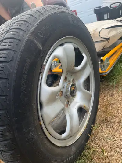 Selling a complete set of 4 Honda wheels with Michelin X-Ice Snow winter tires. * 4 wheels + 4 winte...