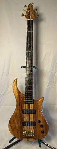 1992 ET-5 Pedulla Bass Guitar
