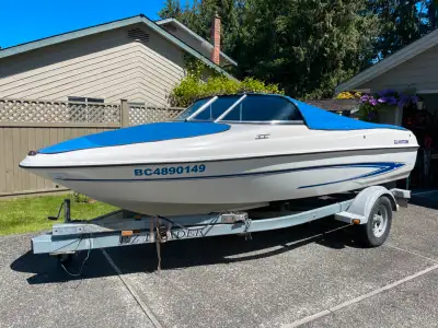 Low hour fresh water boat, stored in my garage winters. 2nd owner since new, all original papers and...