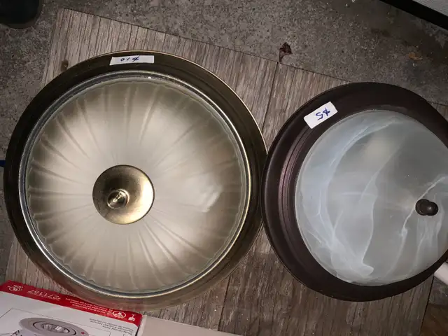 Ceiling Lights in Indoor Lighting & Fans in Markham / York Region - Image 3