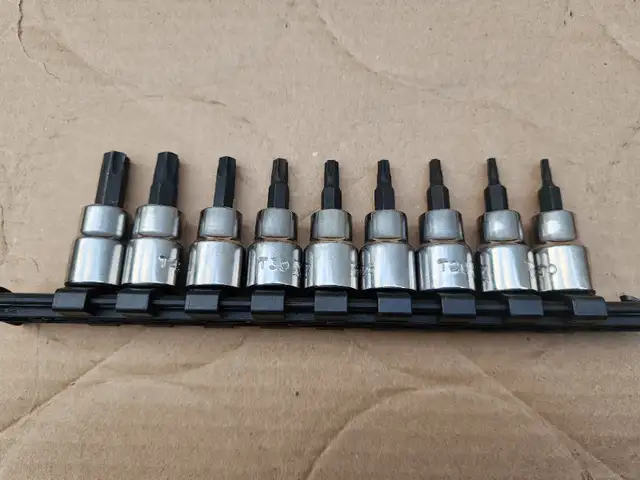 Mastercraft Maximum 9 Pc 3/8 Drive Socket Set W Plastic Holder in Hand Tools in Windsor Region - Image 7