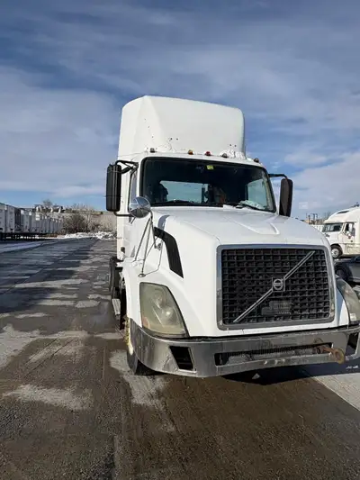 Heavy Duty. Good Condition. Brand new radiator and Air Dryer.