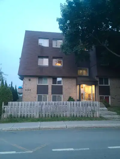 Condo 4 1/2 Chomedey domaine Renaud