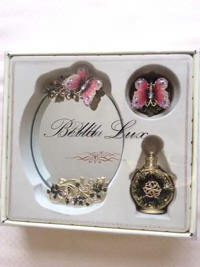 New 3 Pieces Dresser Set Vanity Mirror Powder Box Perfume Bottle, View more