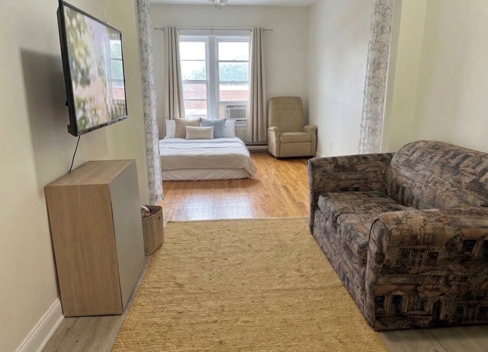 2 ½ À LOUER – DISPONIBLE EN OCTOBRE !!  570$/ mois 1