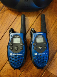 Motorola T5725 Walkie-talkie 2-way Radios
