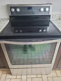 Whirlpool stove Stainless steel 30 inch wide Convection 