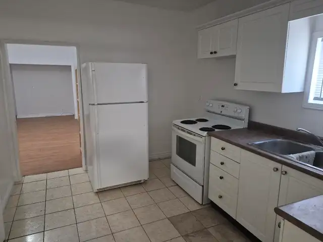 Bachelor Unit