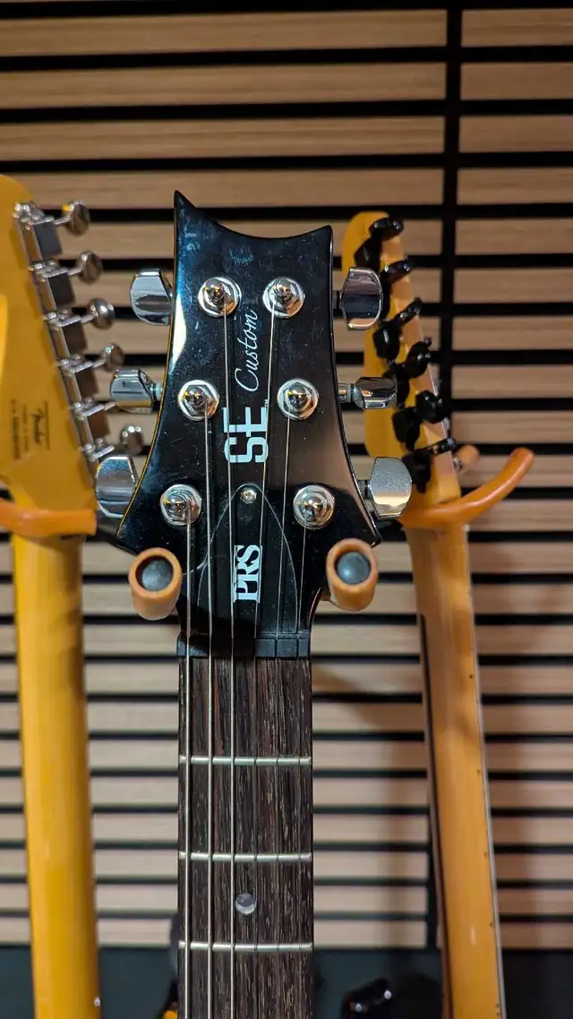 Trade/OBO PRS SE Custom 22 Semi Hollow in Guitars in Calgary - Image 4