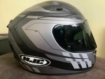 Like new RPHA series helmet for sale. Little used. No marks, scratches or signs of use. Dark shield...