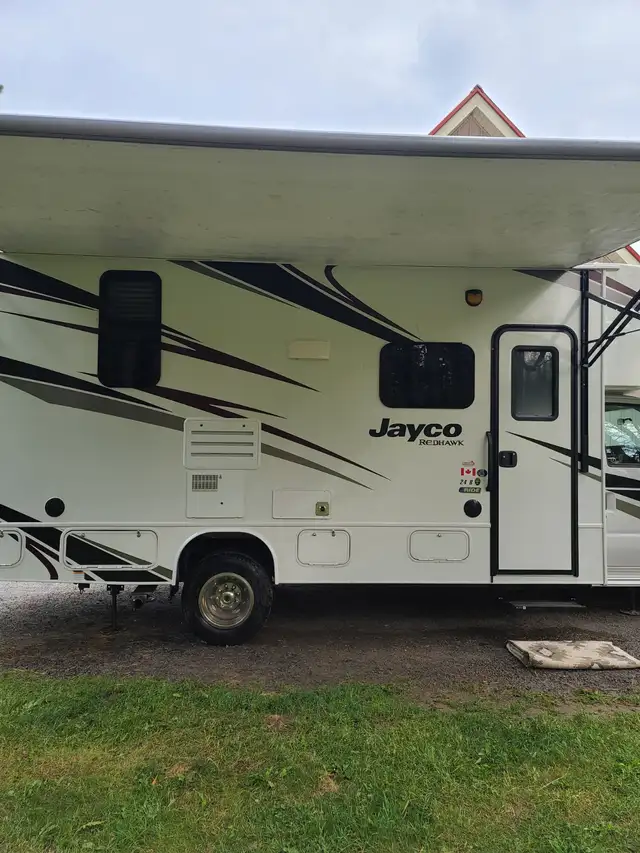 Class C RV - The Perfect Family RV or Couples Cruiser! in RVs & Motorhomes in Ottawa - Image 3