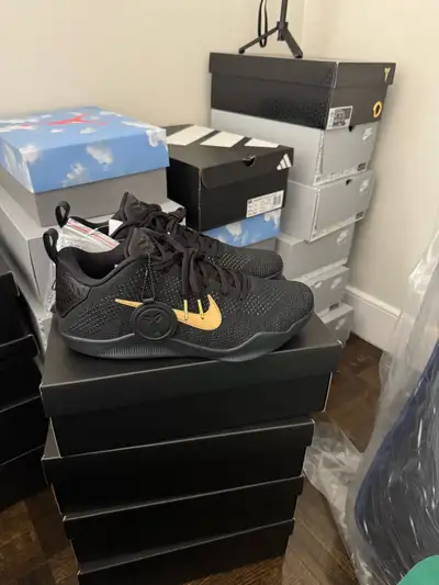 kobe11 Elite Fade to black SIZE-10.5, View more