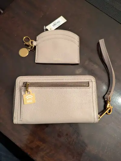 New Fossil Logan Medium Zip RFID Wallet and Card Case, View more