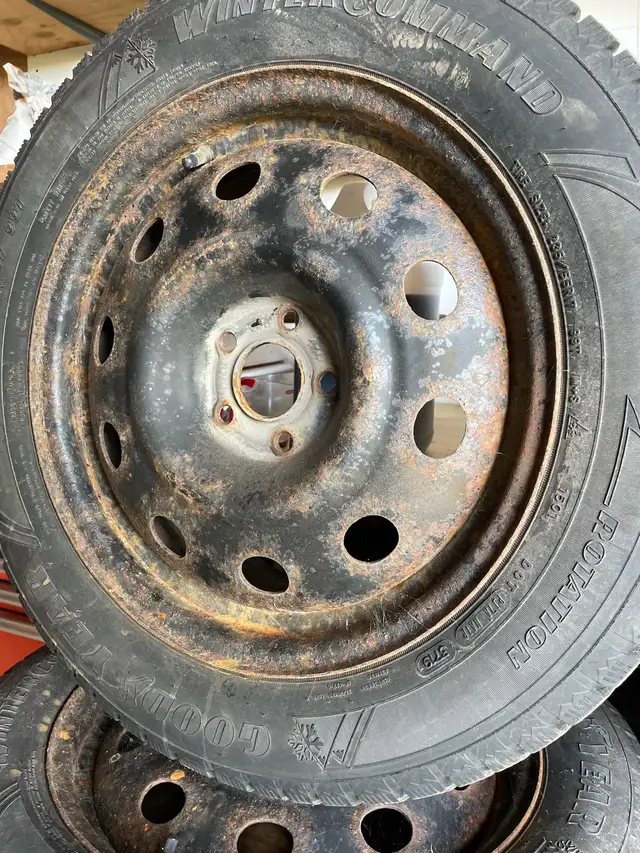 Snow Tires  in Tires & Rims in Grand Bend - Image 2