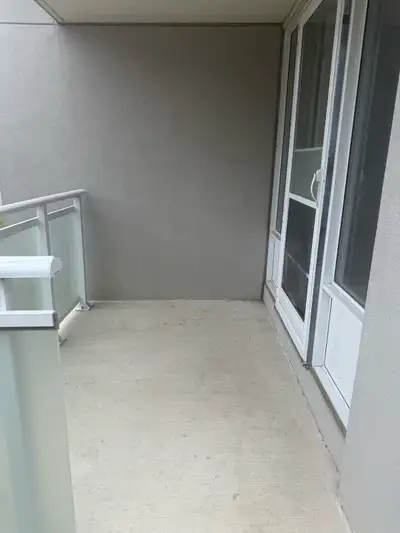 single room with private entrance