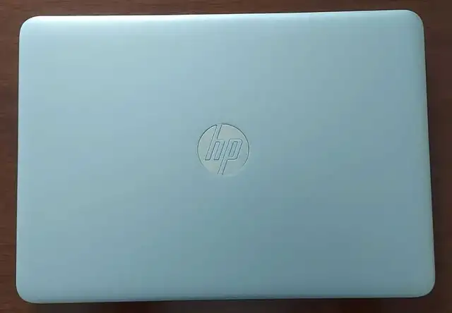 Free delivery  HP EliteBook core 5 Win 11 Pro & Office 2024