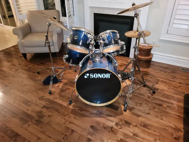 Sonor Force 2007 Drum Set in Drums & Percussion in Oakville / Halton Region - Image 2