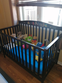 Crib / bed. It has been disassembled for easy transportation. 