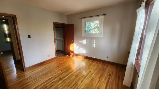 Two Bedrooms Main floor of House INNER CITY NW FOR RENT