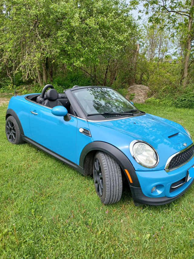 2014 Mini Cooper Roadster(carfax) in Cars & Trucks in London - Image 2