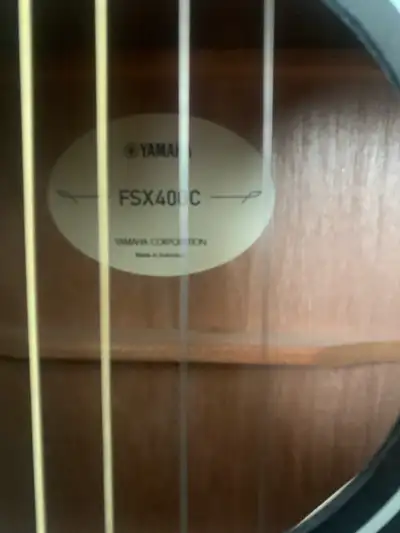Yamaha FSX400C Acoustic-Electric Guitar, View more