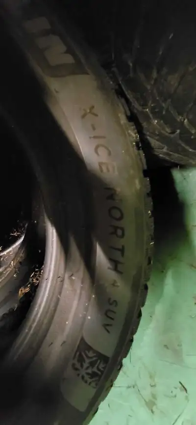 4 xice north suv studded. About 6000kms on them. Used one season. No issues. Pick up in petite rivie...