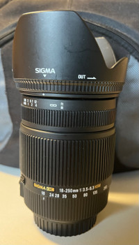 Sigma 18-250mm 1:3.5-6.3HSM Camera lens for Canon