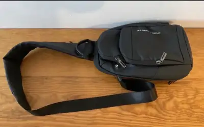 JE DEMENAGE DANS PLUS PETIT DON PLUSIEURS ITEMS NEUFS À VENDRE OU TRES PEU UTILISÉS D’OÙ LA DECISION...