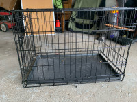 Foldable wire crate 