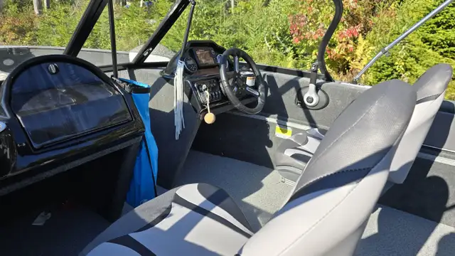 Legend 16 XTR in Powerboats & Motorboats in New Glasgow - Image 10