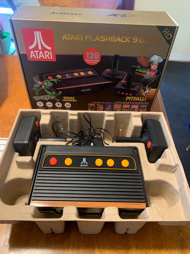 Console Atari Flasback 9 Gold  dans Consoles classiques  à Saint-Hyacinthe - Image 2