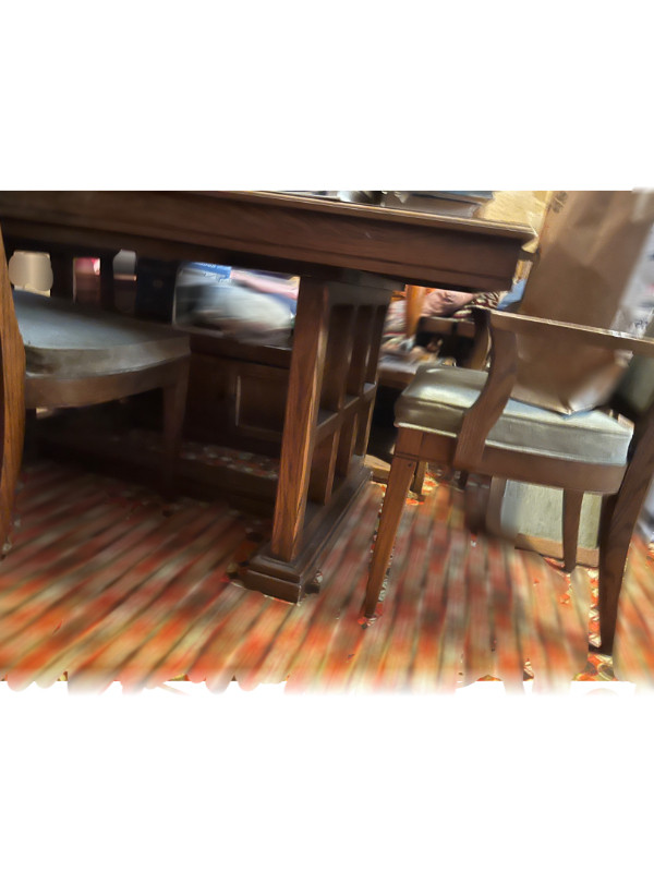 Luxe Dining table, buffet and chairs in Dining Tables & Sets in Mississauga / Peel Region - Image 4