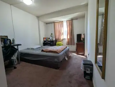 One private room is available in 600$ in Scarborough. Sheppard Markham junction 5 min walk to grocer...