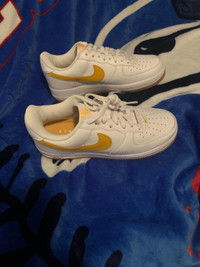 Brand new Nike Air Force 1 low retro QS white/University gold