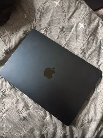 Hi everyone, I’m selling my MacBook Air with M2 chip in Midnight for $900. I’m offering it at a very...