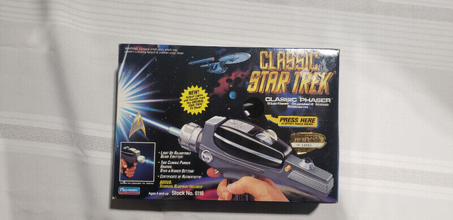 Vintage 1994 WORKS Star Trek Classic Phaser Starfleet. b in Arts & Collectibles in St. Albert
