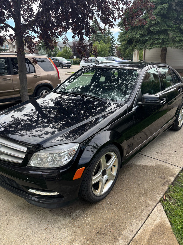 2011 Mercedes-Benz 4matic in Cars & Trucks in Calgary - Image 2