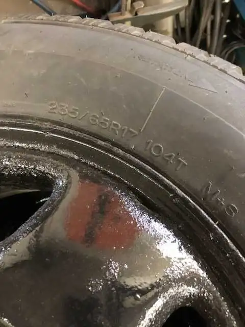 235/65/R17 winter  studded tires in Tires & Rims in Annapolis Valley - Image 4